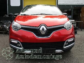 Renault Captur Captur I (2R) SUV 1.2 TCE 16V EDC (H5F-412(H5F-G4)) [87kW]  (01-2016/.=
=2E.) picture 6