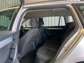 Skoda Octavia Combi Ambition Navigation picture 14