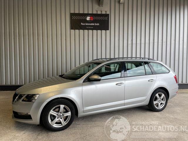 Skoda Octavia Combi Ambition Navigation