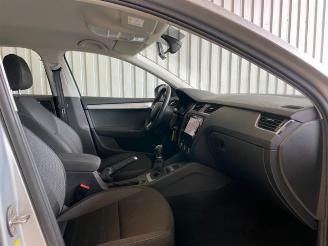 Skoda Octavia Combi Ambition Navigation picture 13