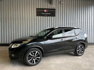 Uttjänta bilar auto Nissan X-Trail 1.6 Acenta 7-Sitzer / Panorama / Kamera 2016/1