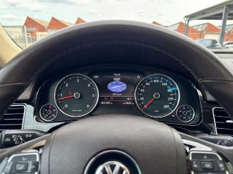 Volkswagen Touareg V6 3.0 TDI Panorama / Leder / Stand-Hz picture 15