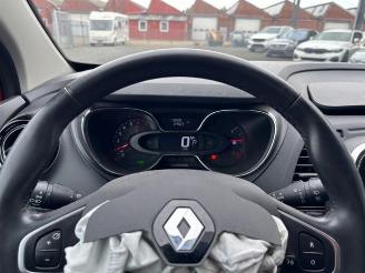 Renault Captur Intens Automatic / R-Kamera / Navigation picture 16