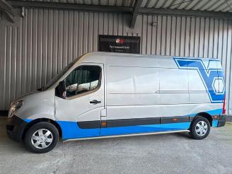 damaged commercial vehicles Nissan Interstar Kasten L3H2 Navigation / R-Kamera 2022/1