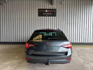 Skoda Superb Combi Ambition DSG / Panorama picture 9