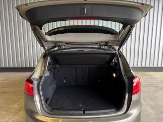 BMW 2-serie 16 d Active Tourer 16 d Advantage picture 13