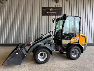 Vrakbiler auto Giant 207  2025/1