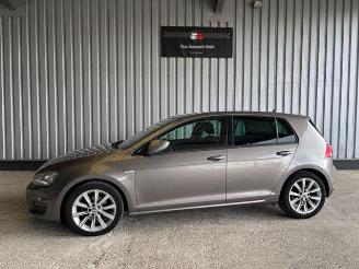 krockskadad bil camper Volkswagen Golf VII Lim. 1.6 TDI Comfortline BlueMotion 2013/9