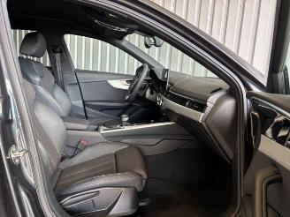 Audi A4 Avant 40 TDI S-Line picture 13