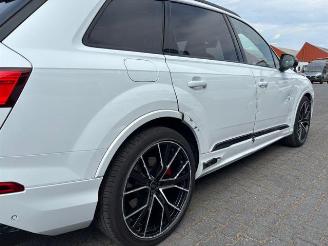 Audi SQ7 4.0 TFSI Quattro Pano / VOLLL / NP € 148.000 picture 27