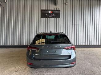 Skoda Octavia Combi Style DSG / LED / R-Kamera picture 5