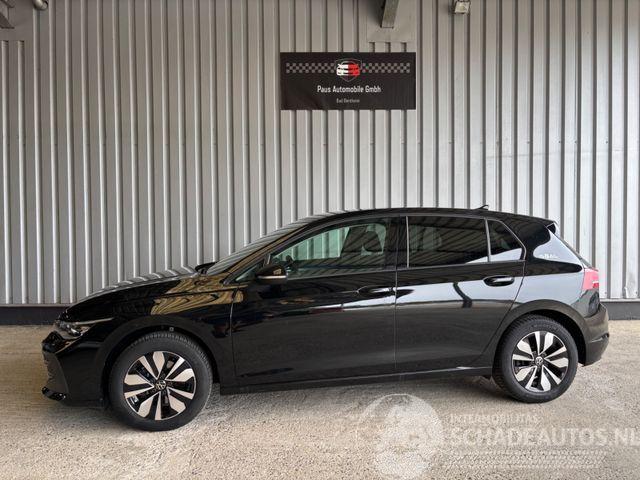 Volkswagen Golf VIII Lim. 1.5 eTSI Goal DSG / LED / AHK