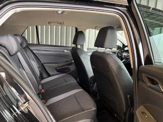 Volkswagen Golf VIII Lim. 1.5 eTSI Goal DSG / LED / AHK picture 12