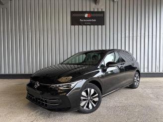Volkswagen Golf VIII Lim. 1.5 eTSI Goal DSG / LED / AHK picture 2
