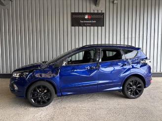 krockskadad bil auto Ford Kuga ST-Line Navigation / R-Kamera / AHK 2017/12