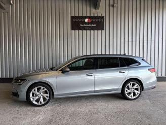 Auto incidentate Skoda Superb Combi 2.0 TDI Selection R-Kamera / LED 2024/9
