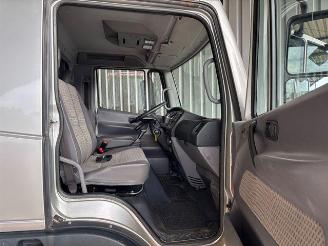 Nissan Atleon 56.15 picture 14