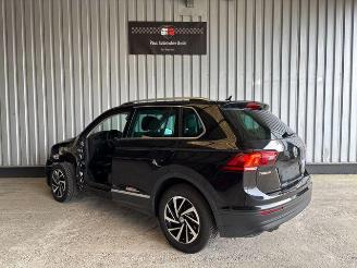 Volkswagen Tiguan Join 2.0 TDI Navigation / AHK picture 6