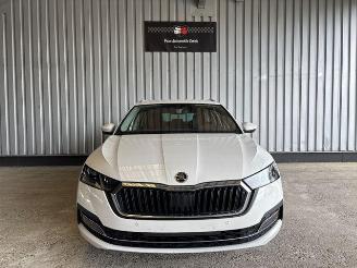 Skoda Octavia Combi First Edition iV Hybrid / LED picture 9