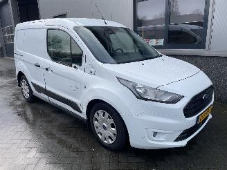 dañado camper Ford Transit Connect 1.5 EcoBlue Trend Automaat 2022/2