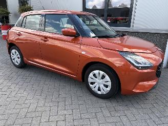 Suzuki Swift 1.2 Comfort Smart Hybrid picture 4