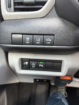 Suzuki Swift 1.2 Comfort Smart Hybrid picture 32