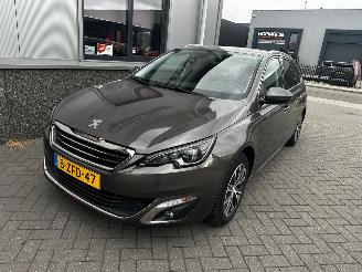 Peugeot 308 1.2 e-THP 81kw Allure picture 36