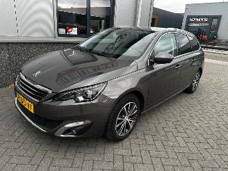 Peugeot 308 1.2 e-THP 81kw Allure picture 37