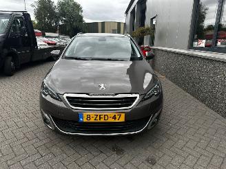 Peugeot 308 1.2 e-THP 81kw Allure picture 46