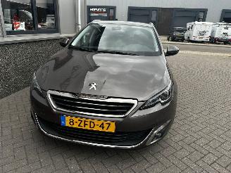 Peugeot 308 1.2 e-THP 81kw Allure picture 33