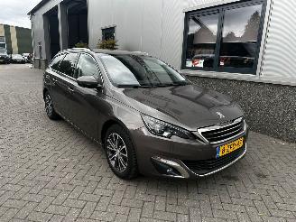 Peugeot 308 1.2 e-THP 81kw Allure picture 48