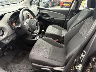 Toyota Yaris 1.0 VVT-i Aspiration picture 13
