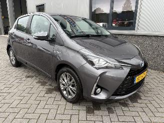 uszkodzony samochody osobowe Toyota Yaris 1.5 Hybrid Design 2018/2