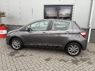 Toyota Yaris 1.5 Hybrid Design picture 12