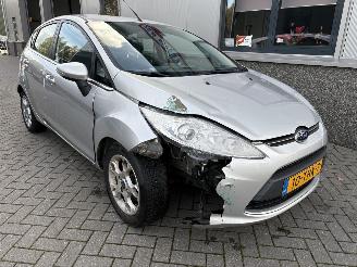 Ford Fiesta 1.25 5drs Titanium picture 29