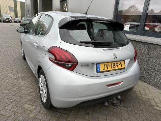 Peugeot 208 1.2 PureTech Blue Lion picture 17