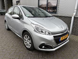 Peugeot 208 1.2 PureTech Blue Lion picture 29