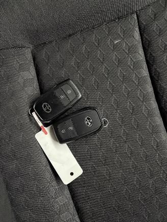 Toyota Yaris 1.5 Hybrid Dynamic picture 37