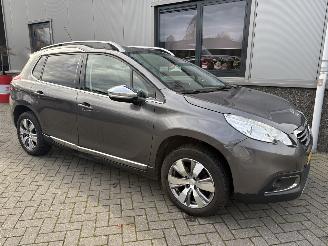 Vrakbiler auto Peugeot 2008 1.2 PureTech Crossway 2014/10