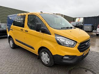 skadebil bedrijf Ford Transit Custom 280 2.0 TDCI L1H1 Trend 2019/10