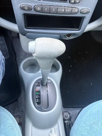 Toyota Yaris 1.3 16V VVT-i Sol Automaat picture 25