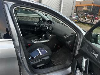 Peugeot 308 1.2 PureTech Allure Automaat picture 34