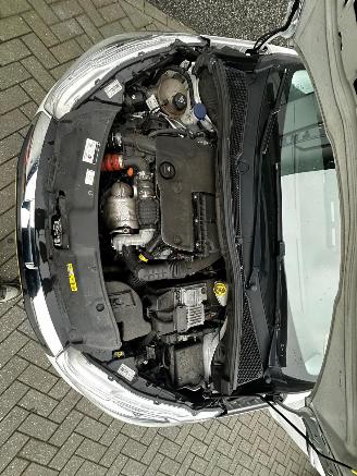 Peugeot 208 1.6 BlueHDi Blue Lease picture 15