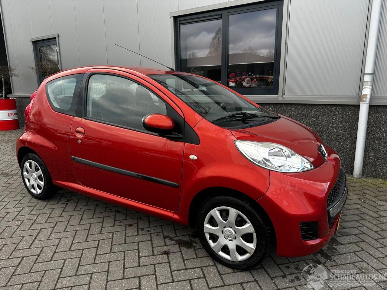 Peugeot 107 1.0 12V Sublime