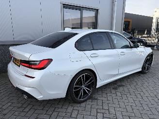 BMW 3-serie 330i M-Pakket High Executive Automaat picture 2
