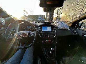 Ford Focus 2.0 ST 270pk picture 27