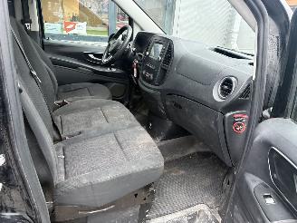 krockskadad bil bedrijf Mercedes Vito 119CDI Automaat Lang 2019/5