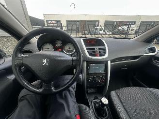 Peugeot 207 1.4 VTi Access picture 8