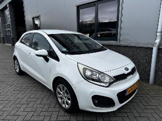 Coche accidentado Kia Rio 1.4 CRDI Plus Pack 2014/7