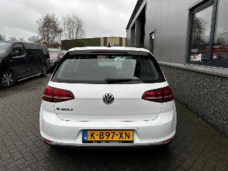 Volkswagen e-Golf e-Golf picture 16